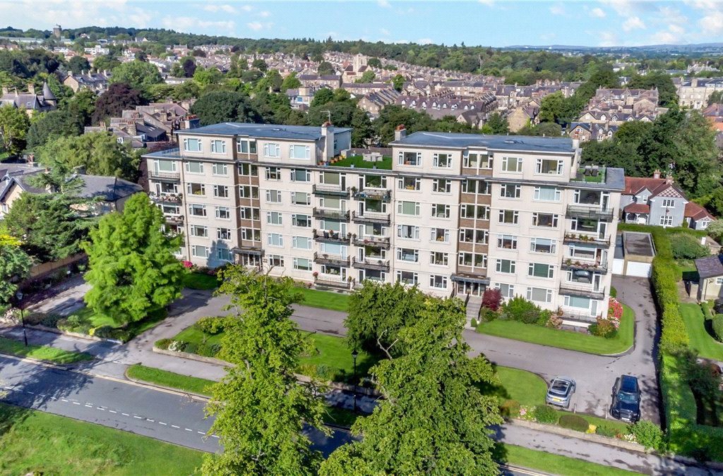 2 bed flat for sale in Beech Grove Court, Beech Grove, Harrogate, North Yorkshire HG2, £795,000