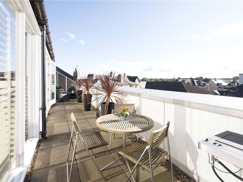 3 bed flat for sale in Victoria House, 38 Victoria Avenue, Harrogate, North Yorkshire HG1, £1,095,000