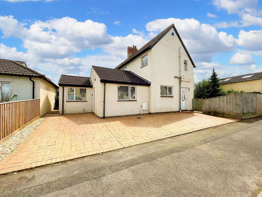 4 bed semi-detached house for sale in Bowyer Road, Abingdon OX14, £399,950