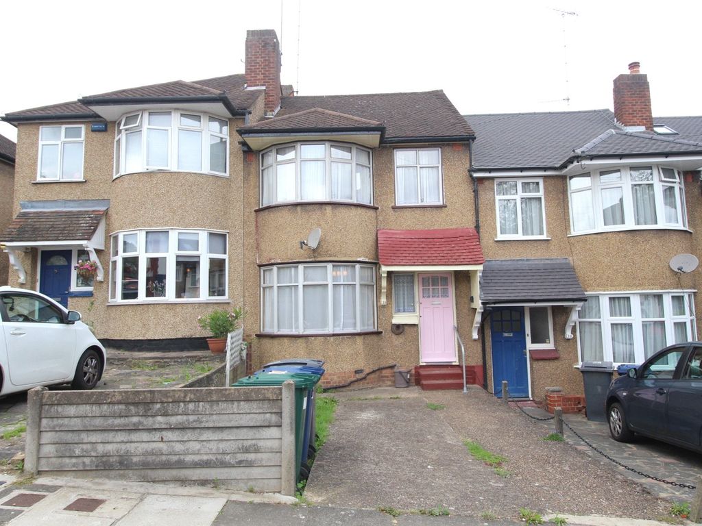 3 bed terraced house for sale in Chetwynd Avenue, East Barnet, Barnet, Hertfordshire EN4, £515,000