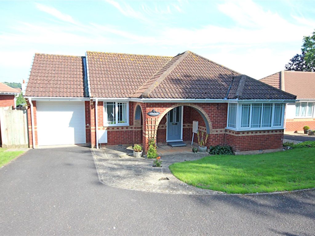 3 bed bungalow for sale in Ryalls Court, Seaton EX12, £550,000