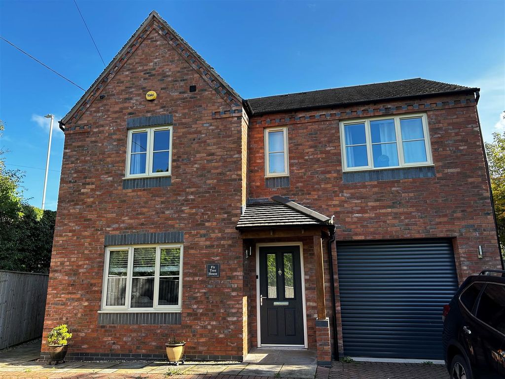 4 bed detached house for sale in Off Rhewl Lane, Gobowen, Oswestry SY10, £395,000