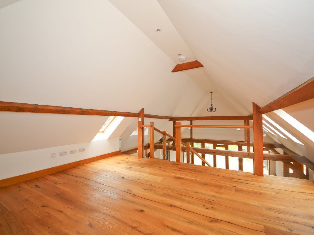 4 bed barn conversion to rent in Old Soar Road, Plaxtol, Sevenoaks TN15, £3,000 pcm