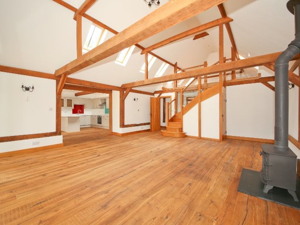 4 bed barn conversion to rent in Old Soar Road, Plaxtol, Sevenoaks TN15, £3,000 pcm