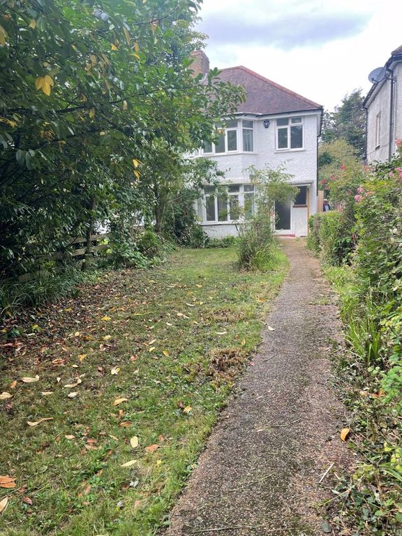 3 bed semi-detached house for sale in Watford Way, London NW4, £550,000