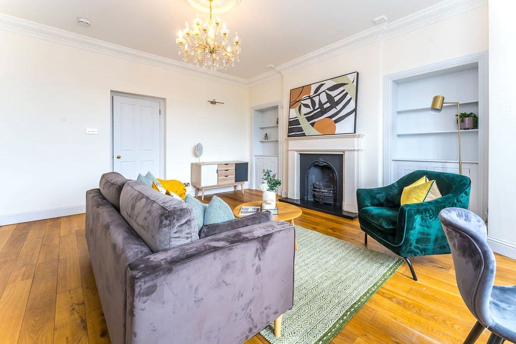 2 bed flat for sale in Bath Street, Portobello, Edinburgh EH15, £320,000