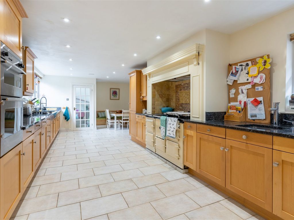5 bed detached house for sale in Edgewood Drive, Barnt Green B45, £900,000