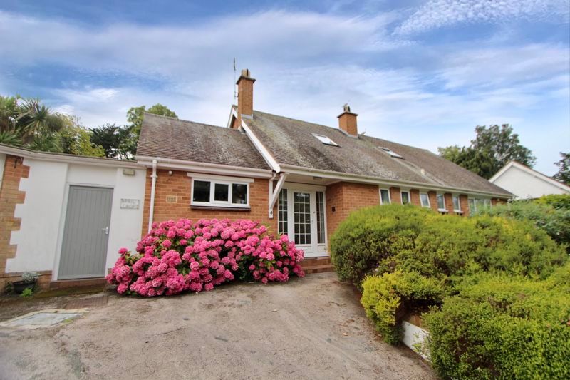 2 bed detached house for sale in Bryn Teg Drive, Rhos On Sea, Colwyn Bay LL28, £374,950