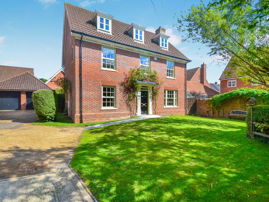 5 bed detached house for sale in South Park Drive, Papworth Everard, Cambridge CB23, £750,000