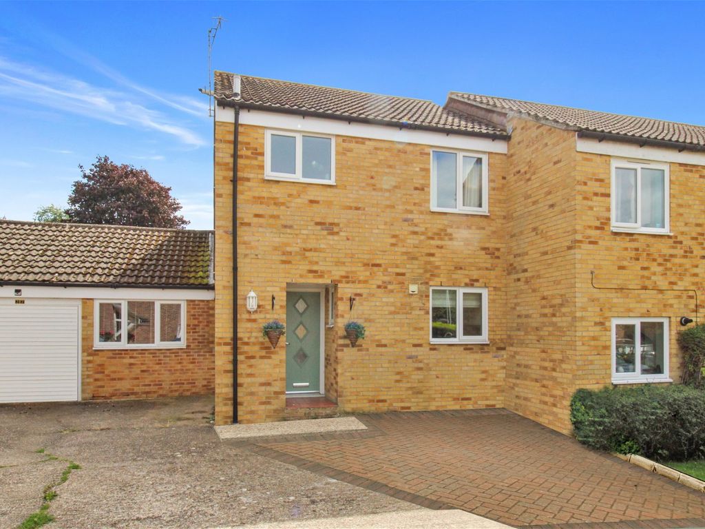 3 bed semi-detached house for sale in Audley Rise, Tonbridge TN9, £425,000