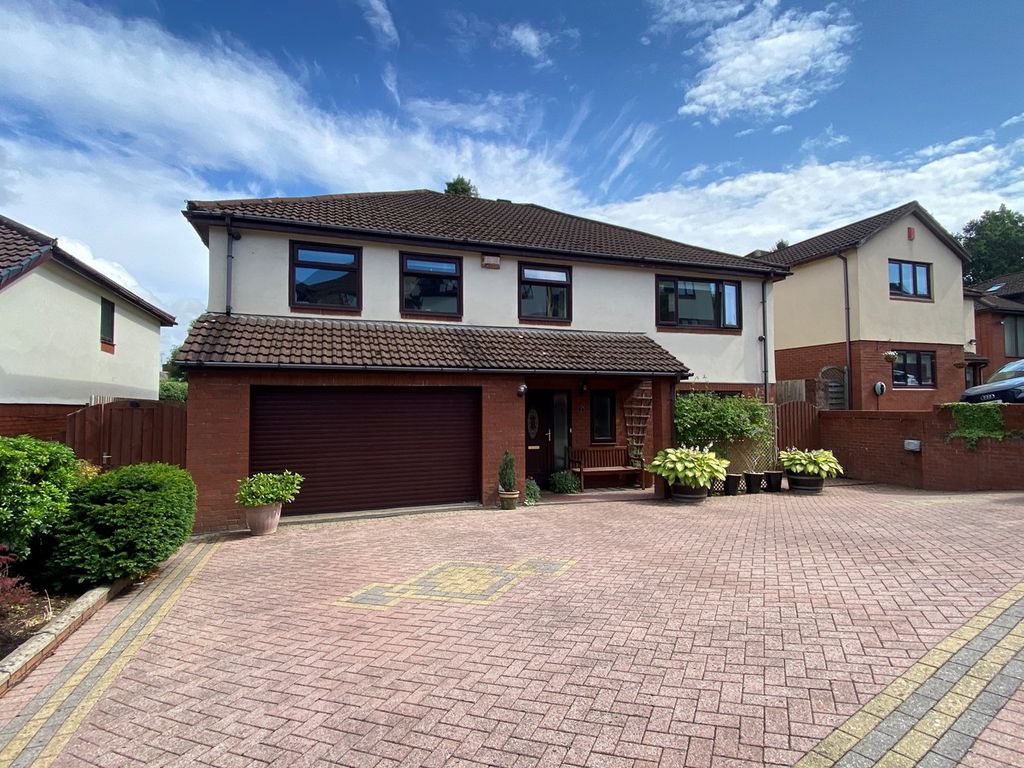 5 bed detached house for sale in Brooklea, Caerleon, Newport NP18, £550,000