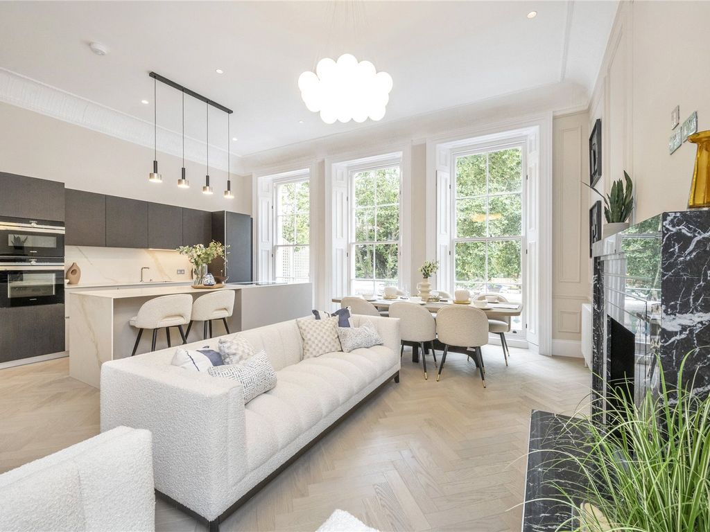 3 bed flat for sale in Ashburn Gardens, Earls Court SW7, £3,000,000