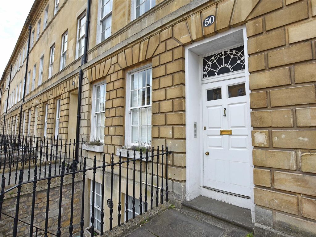 1 bed flat for sale in Great Pulteney Street, Bathwick, Bath BA2, £450,000