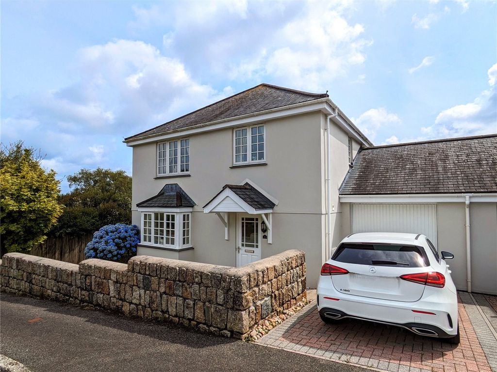 4 bed detached house for sale in Chy Pons, St. Austell PL25, £425,000