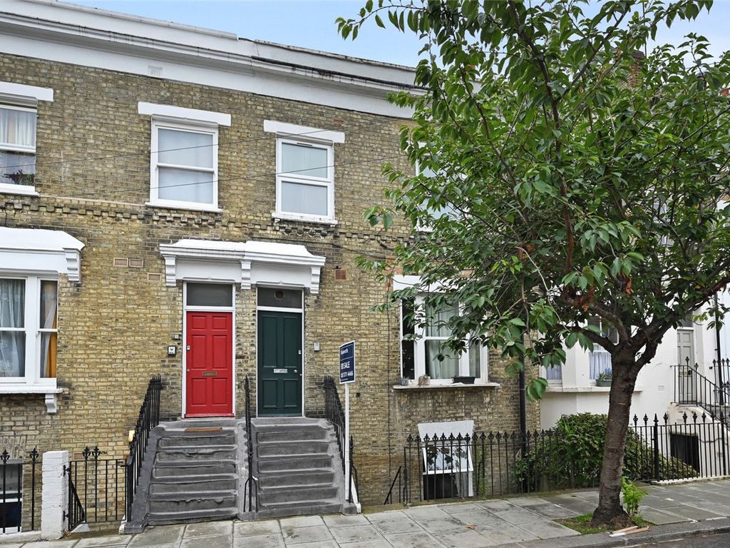 1 bed flat for sale in Overstone Road, Brackenbury Village, London W6, £435,000