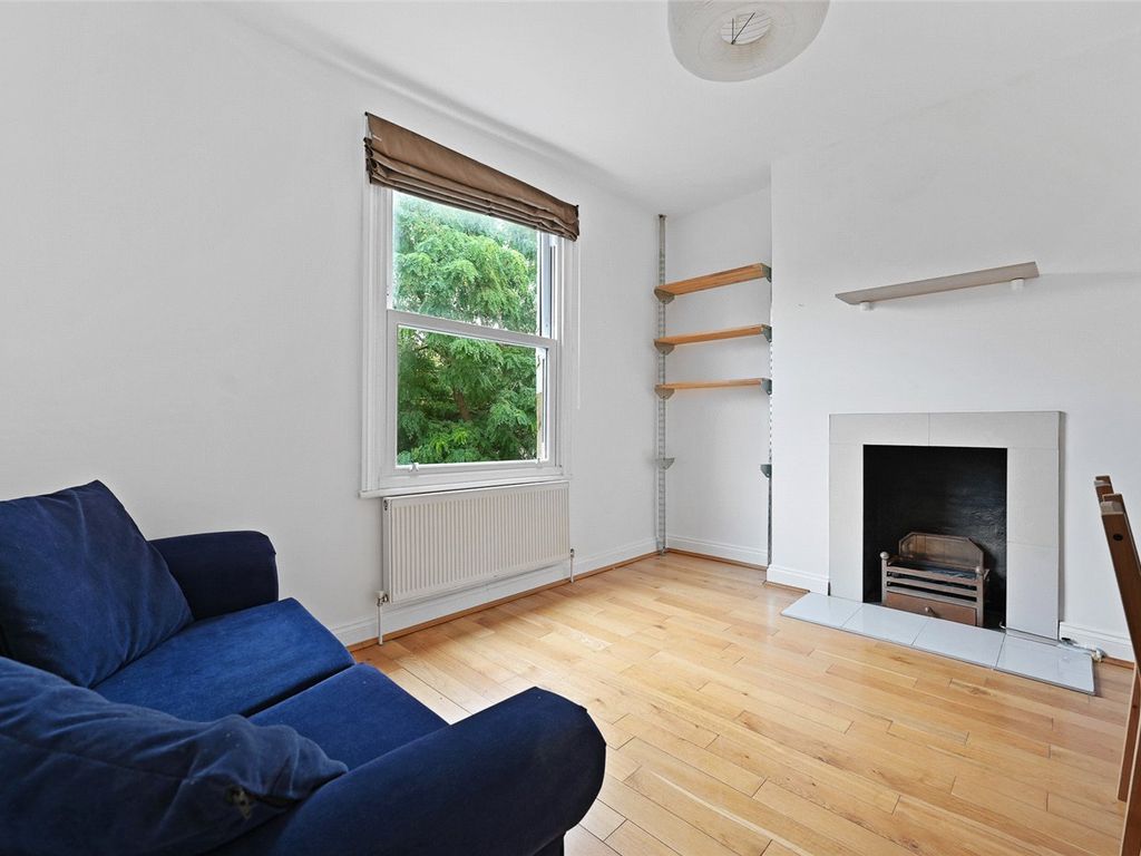 1 bed flat for sale in Overstone Road, Brackenbury Village, London W6, £435,000