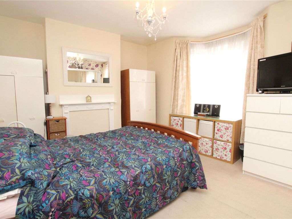 3 bed terraced house for sale in Wickham Lane, Abbey Wood, London SE2, £400,000