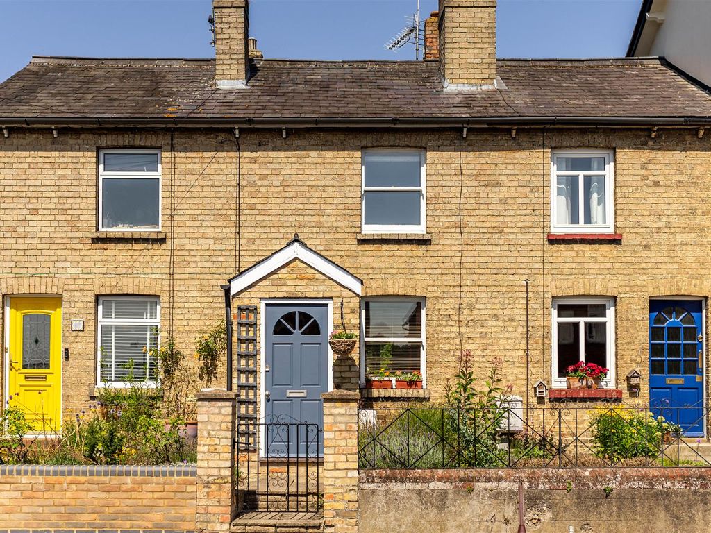 3 bed terraced house for sale in Ashdon Road, Saffron Walden CB10, £400,000