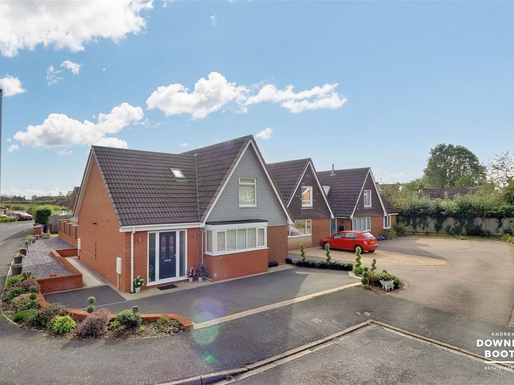 4 bed detached house for sale in Sandford Close, Hill Ridware, Rugeley WS15, £340,000