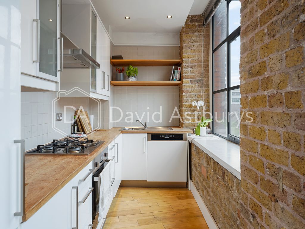 1 bed flat to rent in Thrawl Street, Aldgate, London E1, £2,850 pcm