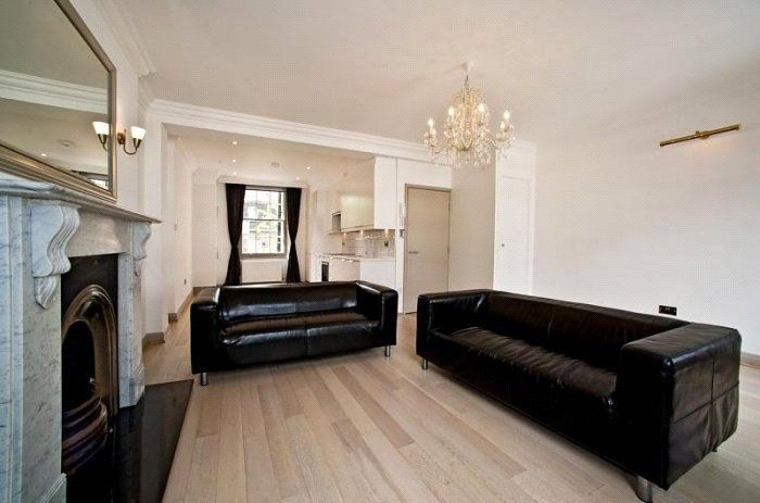3 bed flat for sale in Claverton Street, Pimlico SW1V, £1,400,000