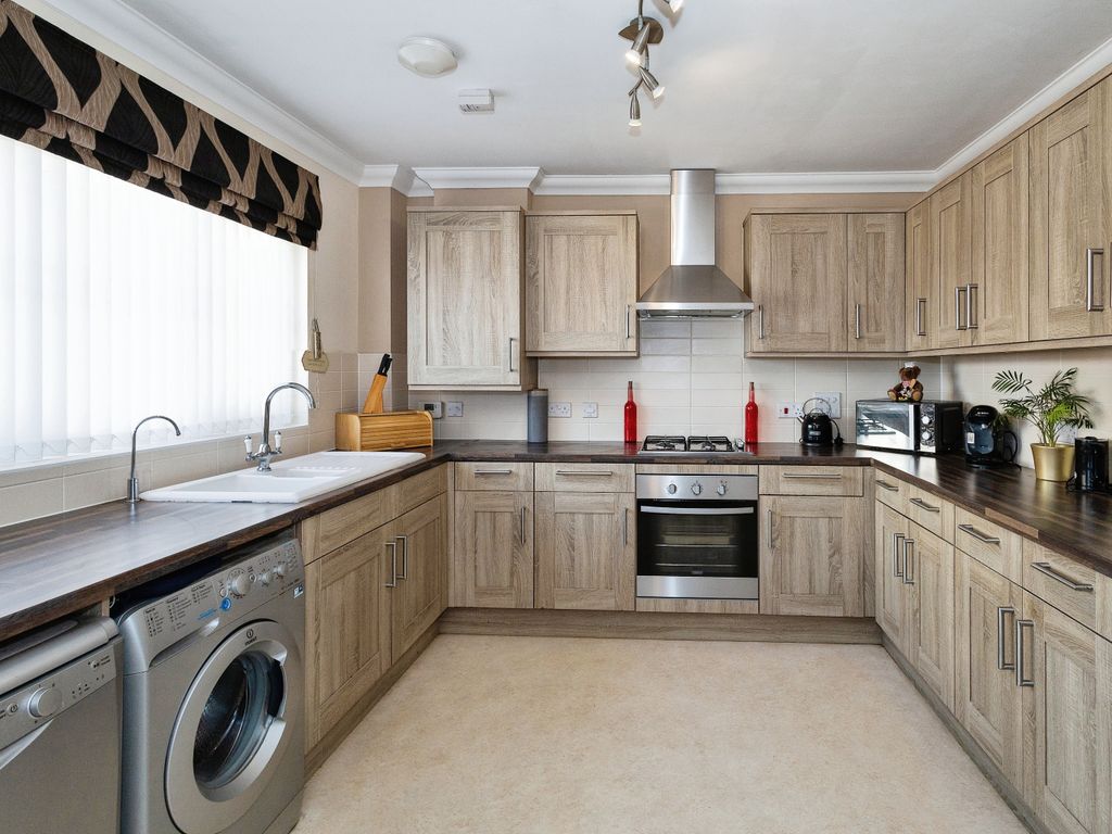 4 bed detached house for sale in Bilsham Road, Yapton, Arundel, West Sussex BN18, £375,000