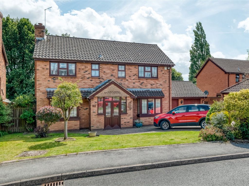 4 bed detached house for sale in Planetree Close, Bromsgrove B60, £475,000