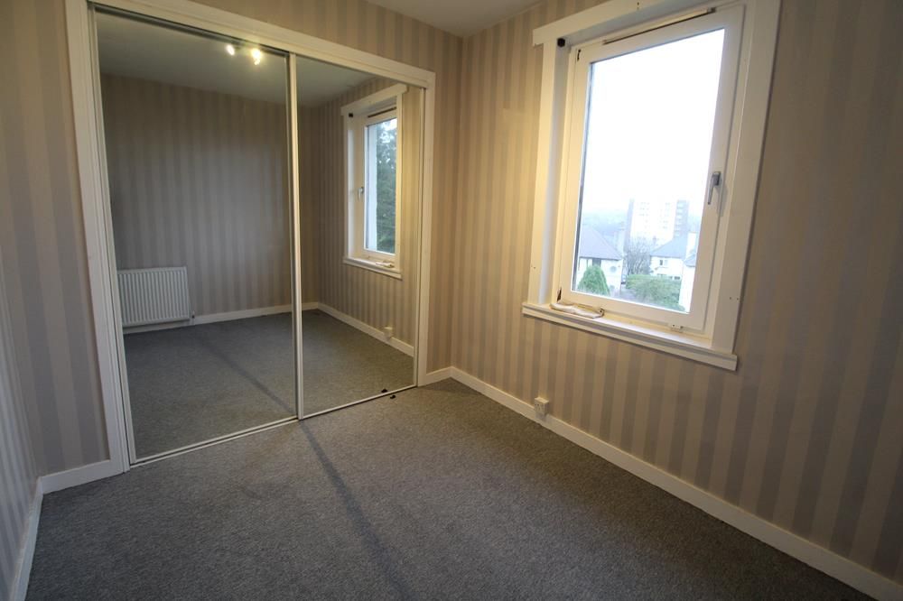 2 bed flat to rent in Hilton Drive, Aberdeen AB24, £650 pcm