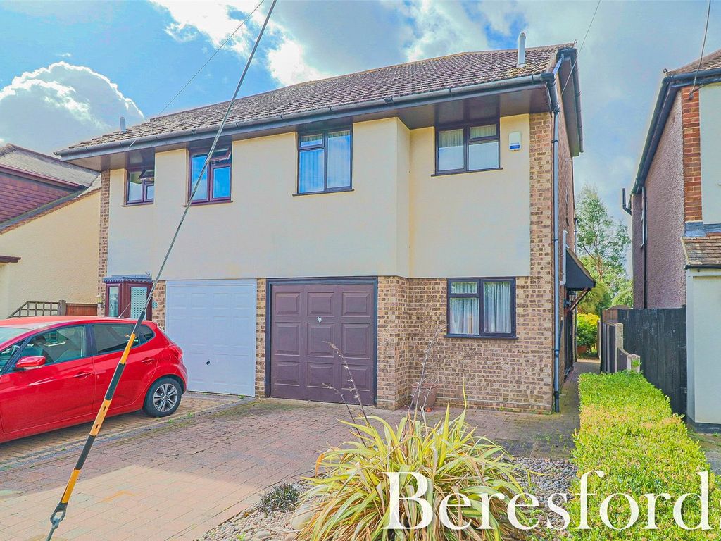 3 bed semi-detached house for sale in Kings Gardens, Upminster RM14, £450,000