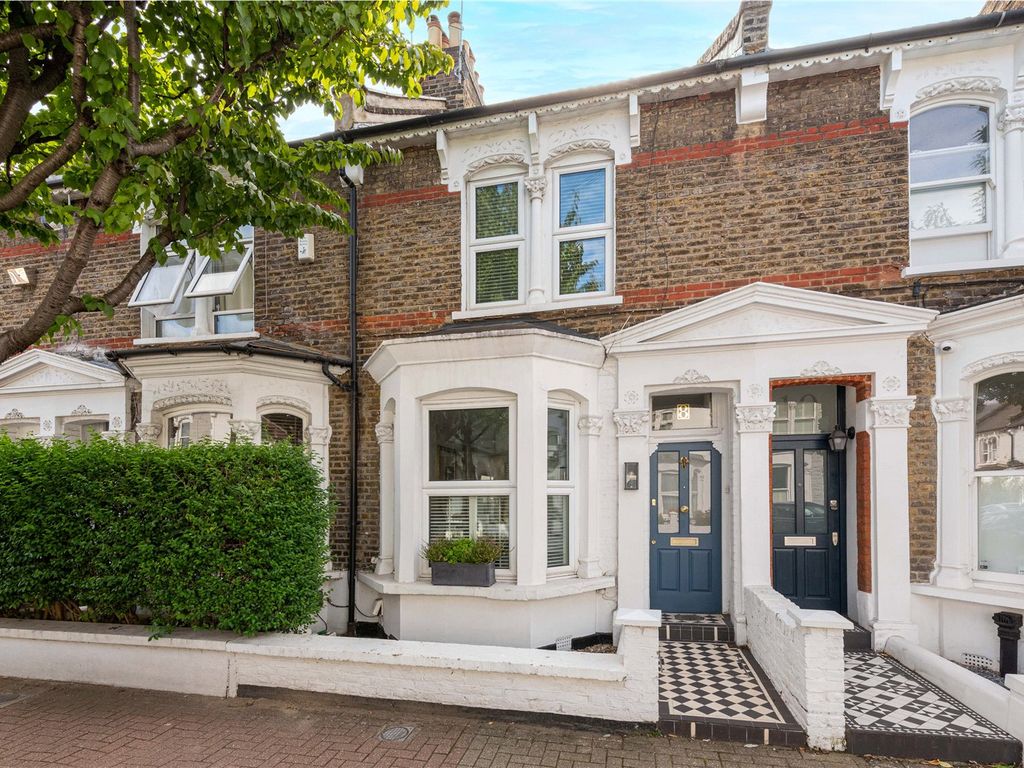 5 bed terraced house for sale in Amies Street, London SW11, £975,000