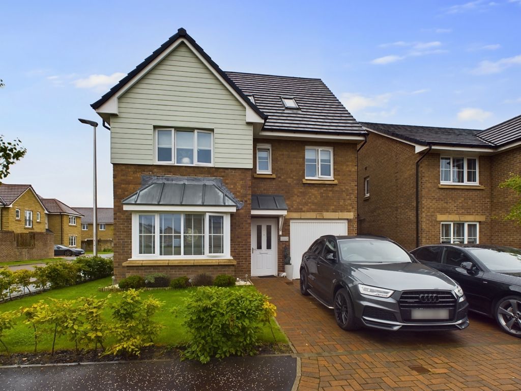 6 bed terraced house for sale in Central Park View, Bishopton PA7, £399,000