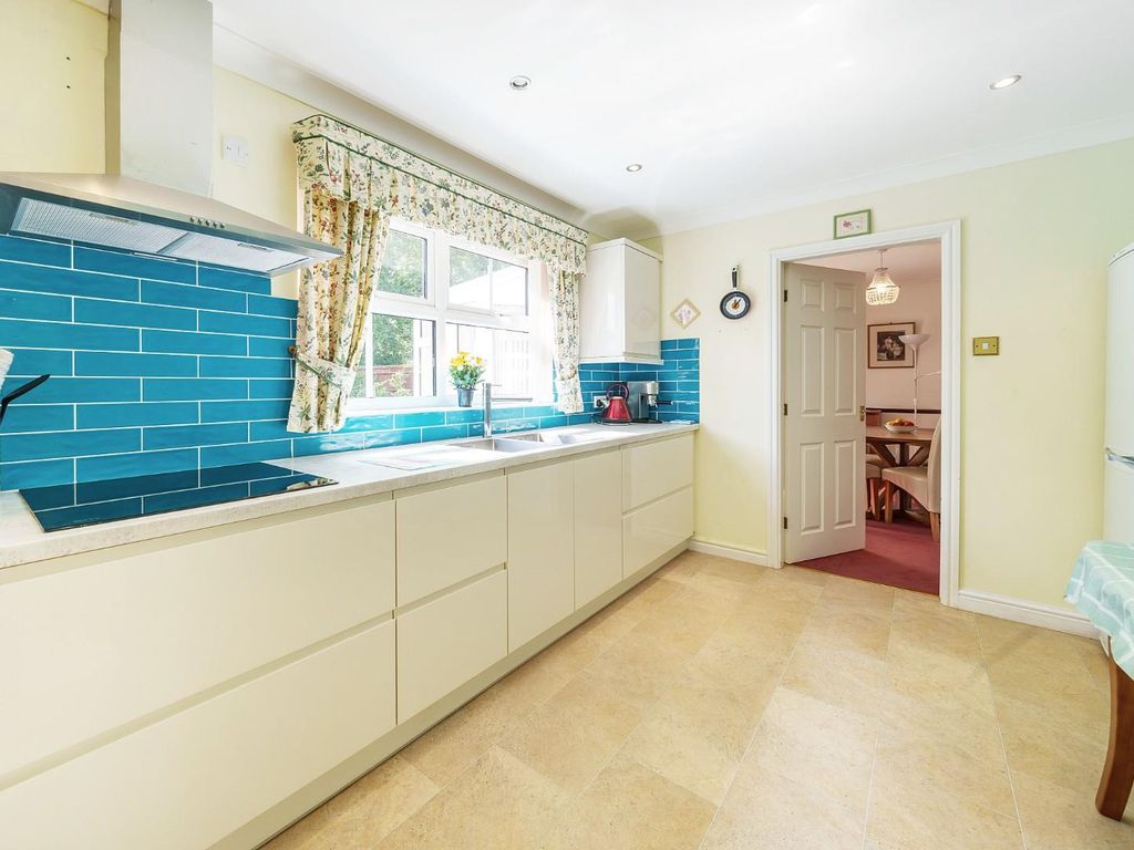 4 bed detached house for sale in Millstone Close, Horncastle LN9, £425,000