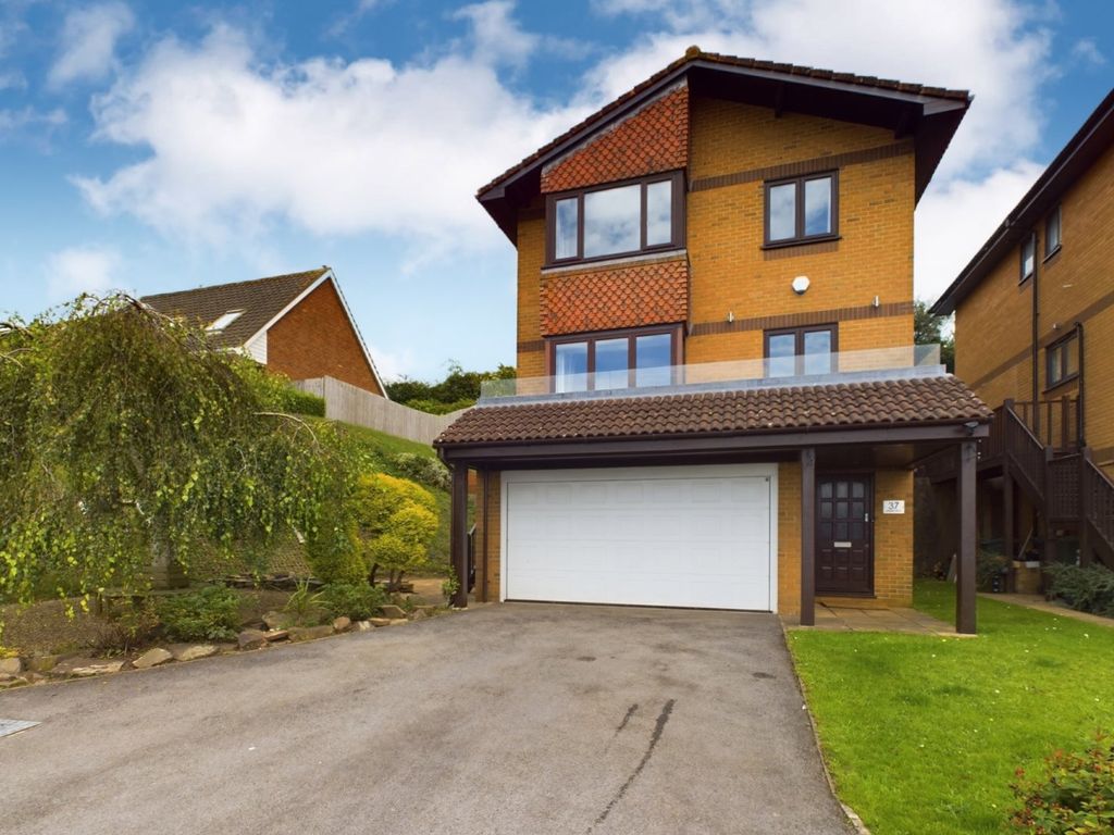 4 bed detached house for sale in Drakes Way, Portishead, Bristol BS20, £700,000