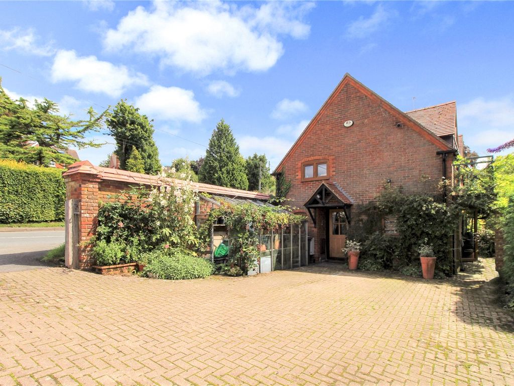 4 bed detached house for sale in Newbury Road, Lambourn, Hungerford, Berkshire RG17, £500,000