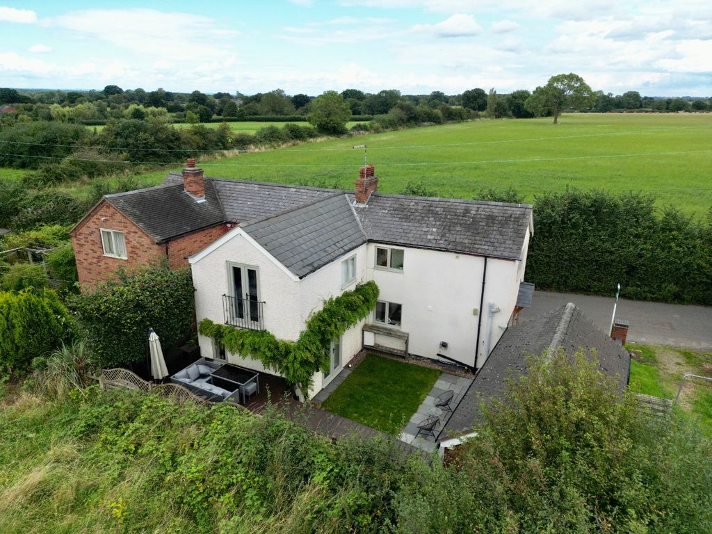 3 bed cottage for sale in Coal Pit Lane, Coton-In-The-Elms, Swadlincote, Derbyshire DE12, £350,000