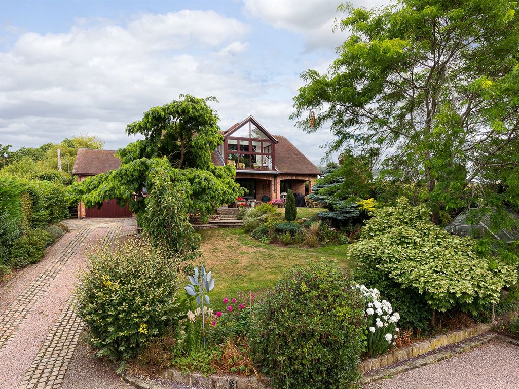 4 bed detached house for sale in Beeston Brook, Tiverton, Tarporley CW6, £685,000