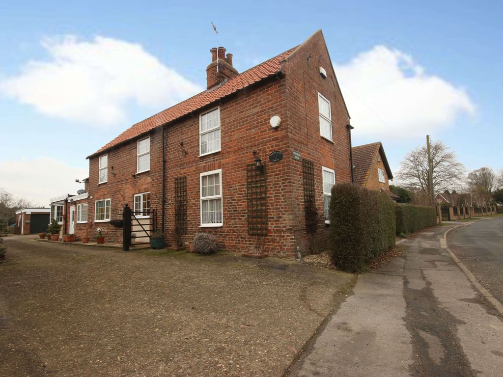 4 bed detached house for sale in Northend, House, Catwick Lane, Long Riston HU11, £375,000