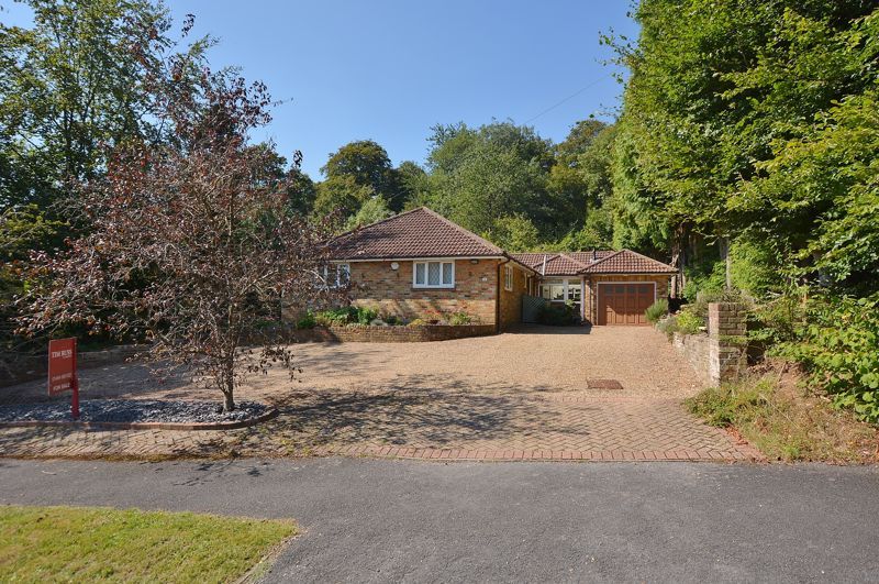 3 bed detached bungalow for sale in Eghams Wood Road, Beaconsfield HP9, £1,150,000