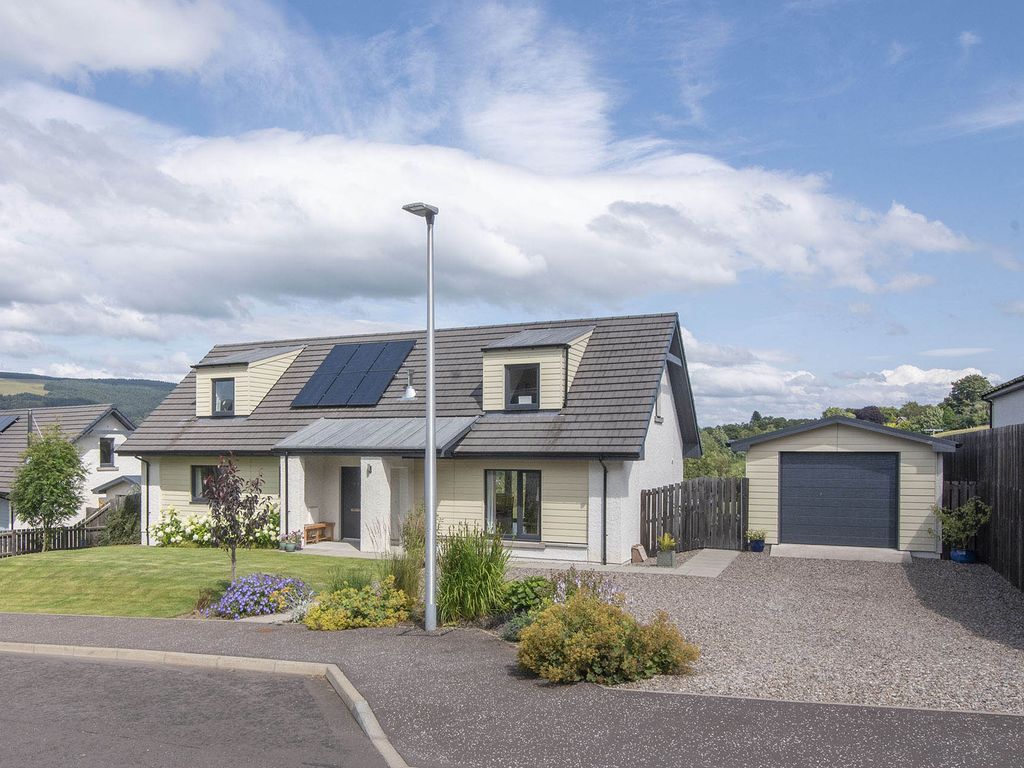 4 bed detached house for sale in Cluny Crescent, Aberfeldy PH15, £395,000