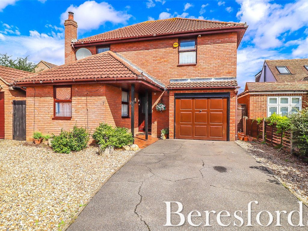 4 bed detached house for sale in Fyfield Close, West Horndon CM13, £499,999