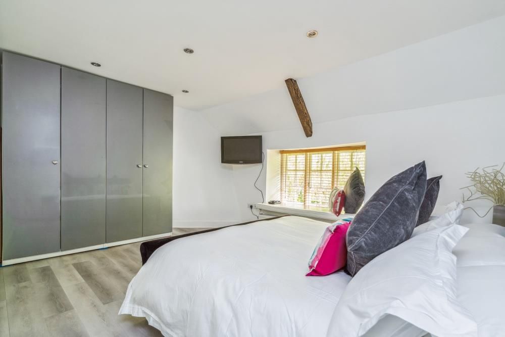 5 bed detached house for sale in Harpers Lane, Great Linford, Milton Keynes MK14, £1,150,000
