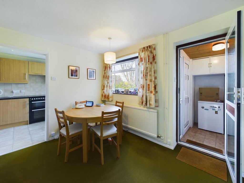3 bed terraced house for sale in Dollicott, Haddenham HP17, £385,000