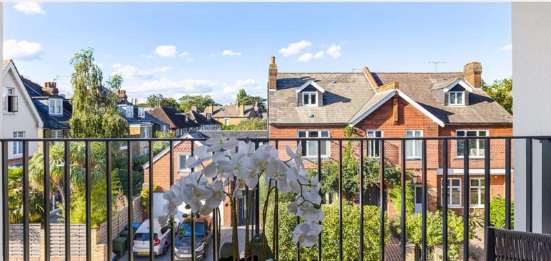 New home, 2 bed flat for sale in Mulberry Court, Hampton Wick KT1, £840,000