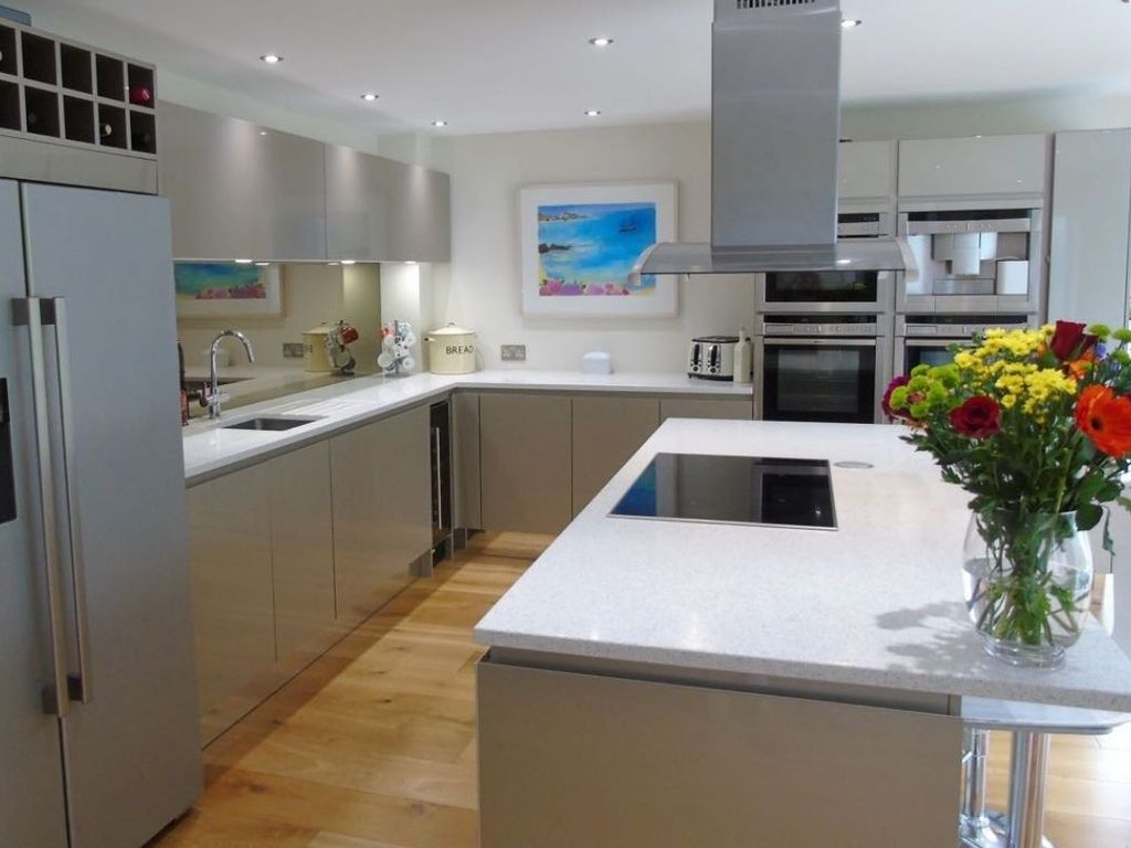4 bed detached house to rent in Porthrepta Road, Carbis Bay, St. Ives TR26, £2,000 pcm