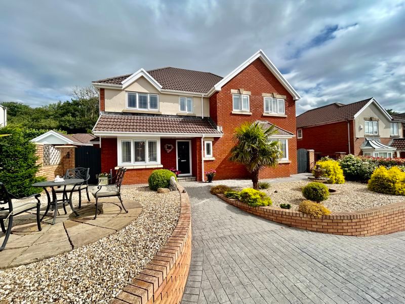 4 bed detached house for sale in Gilfach Road, Tonyrefail, Porth CF39, £699,950