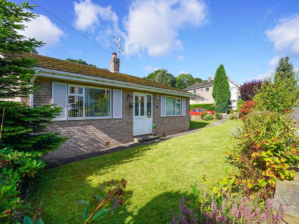 2 bed detached bungalow for sale in Devonshire Road, Dore S17, £425,000