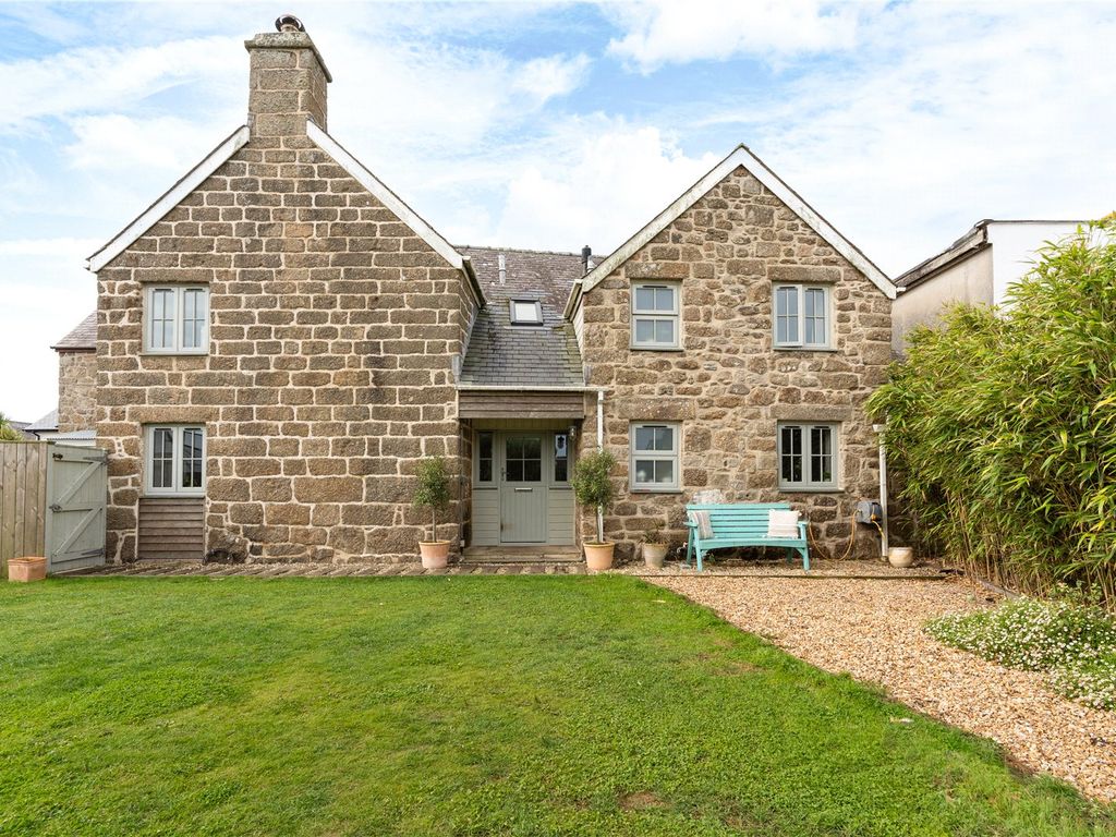 4 bed detached house for sale in Sennen, Penzance TR19, £575,000