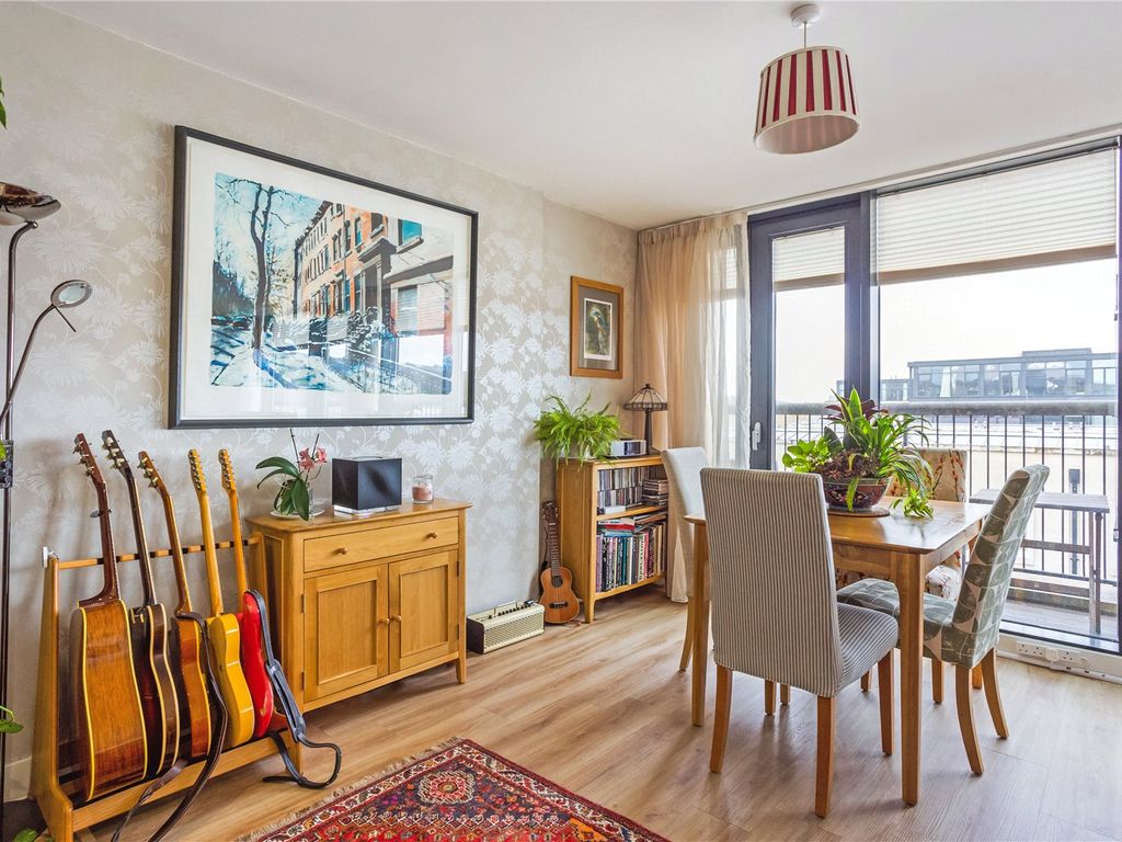 2 bed flat for sale in Longmead Terrace, Bath BA2, £550,000