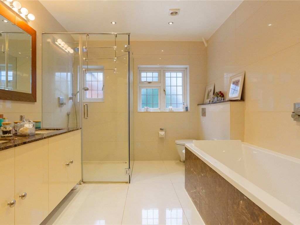 5 bed detached house for sale in Curzon Avenue, Beaconsfield HP9, £2,000,000