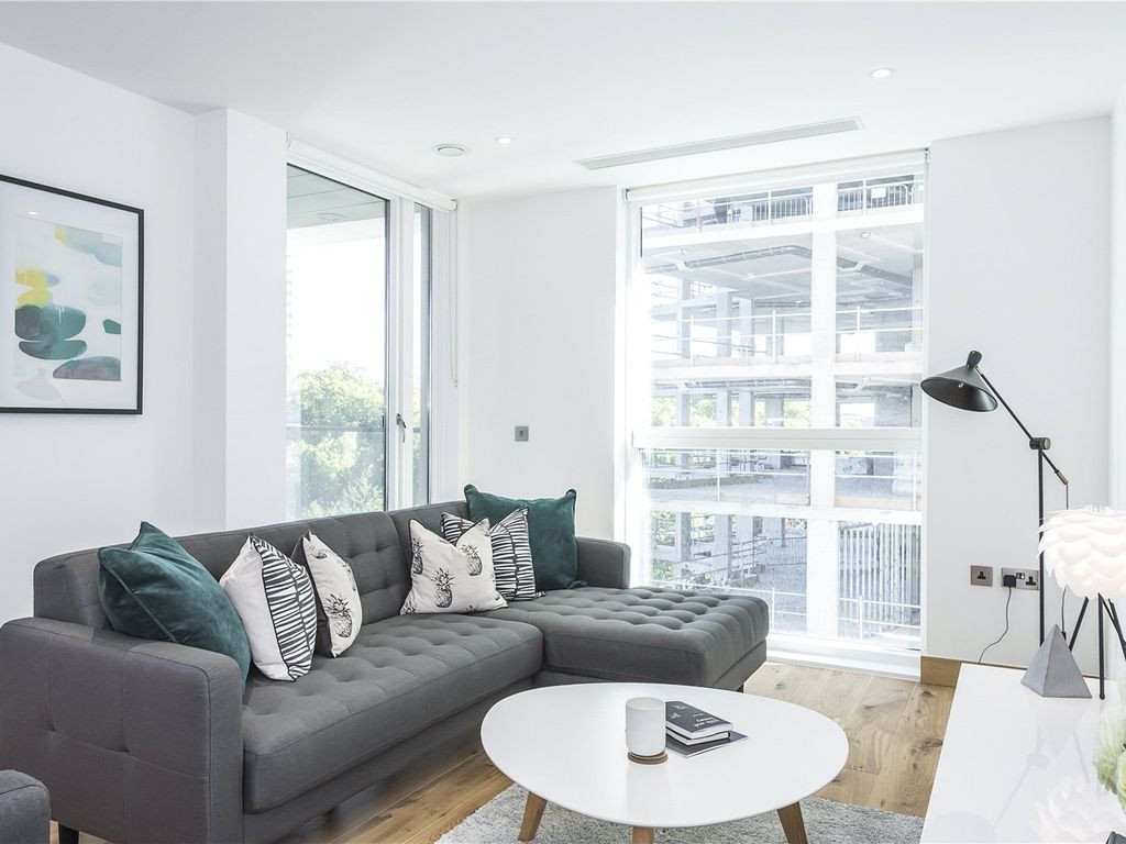 1 bed flat for sale in Hermitage Street, London W2, £750,000